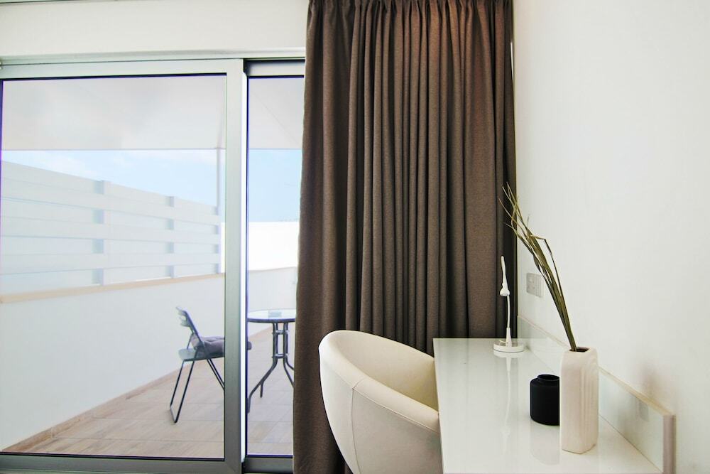 Никосия: Phaedrus Living Luxury Suite Nicosia 502