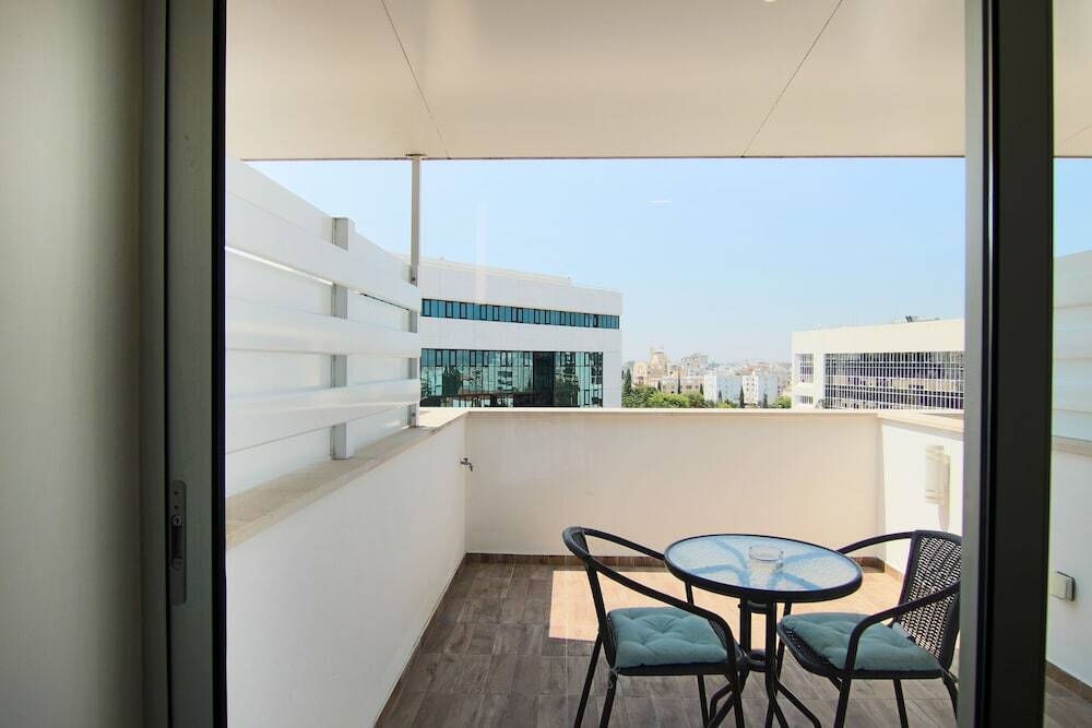 Никосия: Phaedrus Living Luxury Suite Nicosia 505
