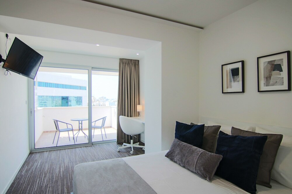 Phaedrus Living Luxury Suite Nicosia 506 — фото 1