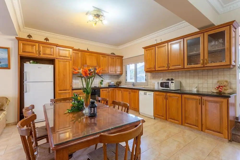 Аргака: Villa Jan Lui Large Private Pool Walk to Beach Sea Views A C Wifi Eco-friendly - 3296