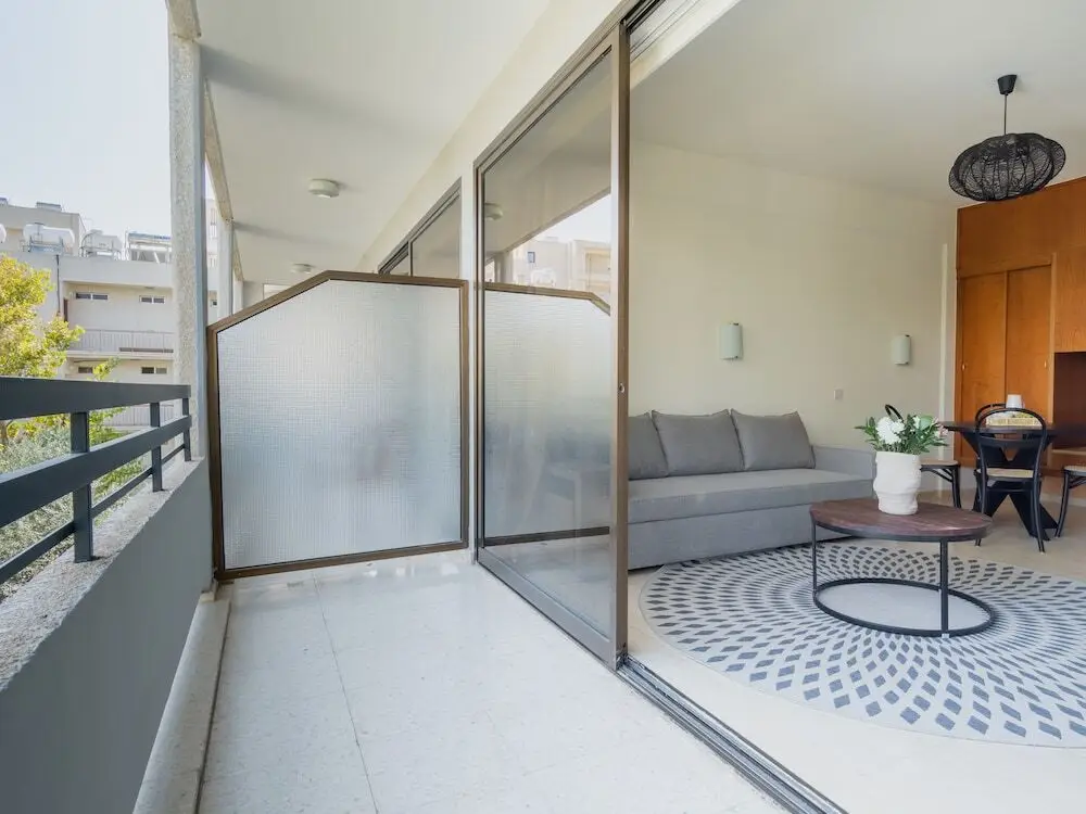 1 Bedroom Apartment With Balcony and Garden-view — фото 1