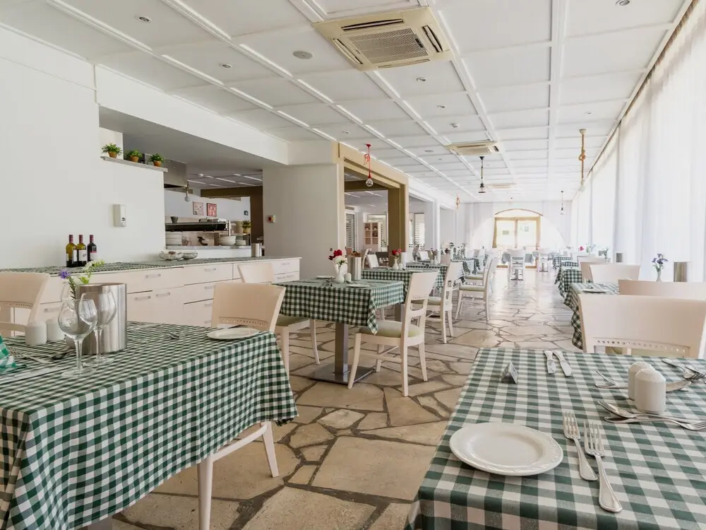 Гермасойя: 1 Bedroom Apartment With Balcony