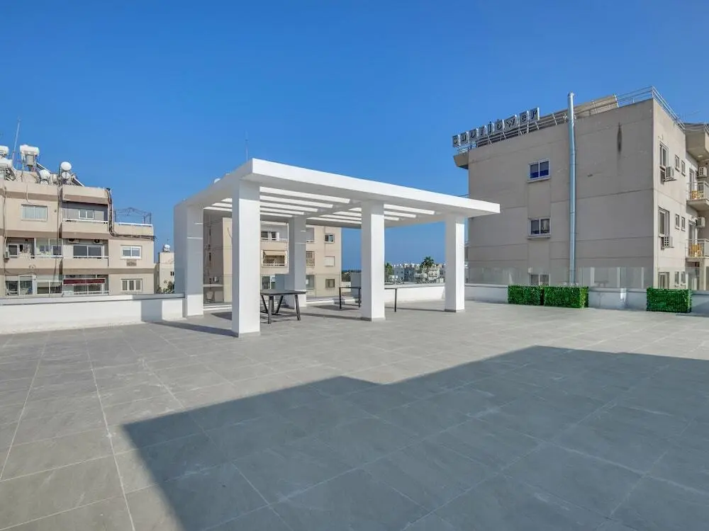 Ларнака: Sanders Crystal - Petite 2-bdr Apt w Terrace