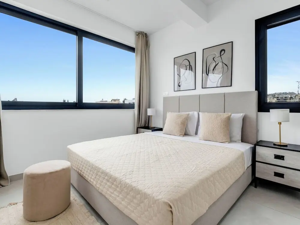 Айос-Атанасиос: Sanders Elgio - Neat 3-bdr Apt With Rooftop