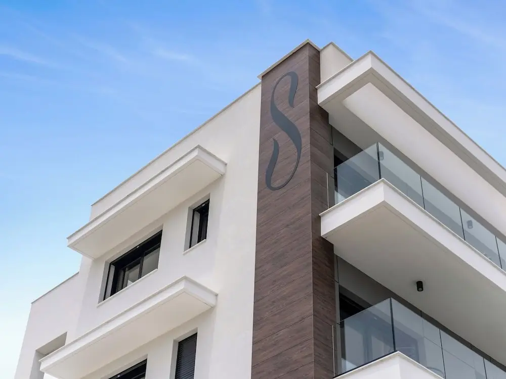 Айос-Атанасиос: Sanders Elgio - Neat 3-bdr Apt With Rooftop