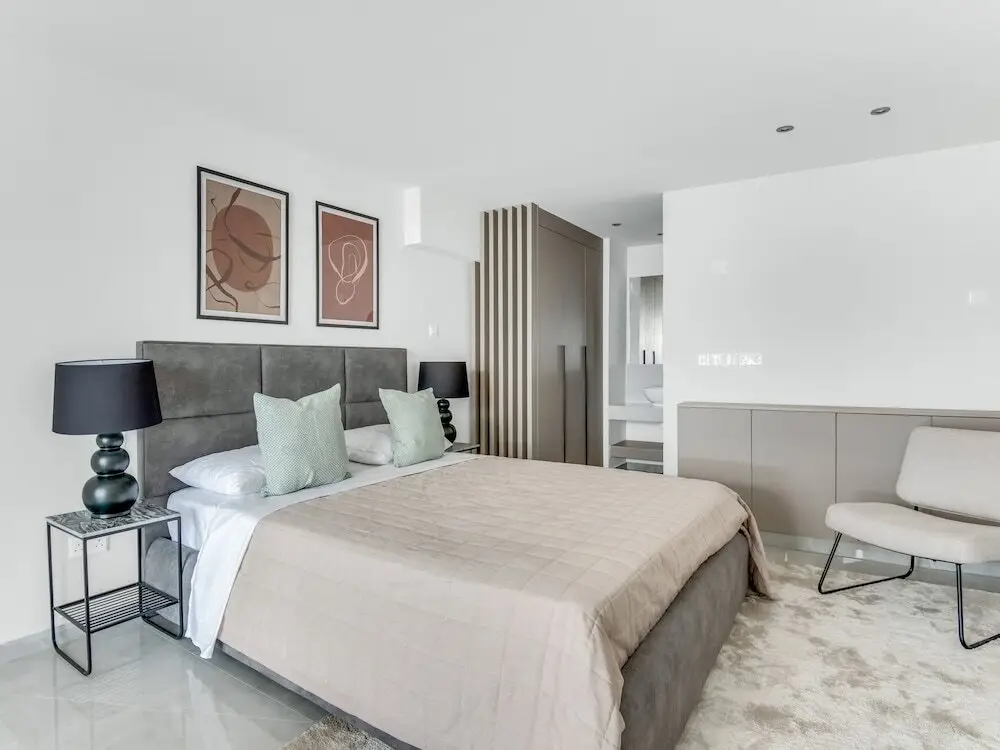 Ларнака: Sanders Crystal - Cool 2-bdr Apt w Terrace
