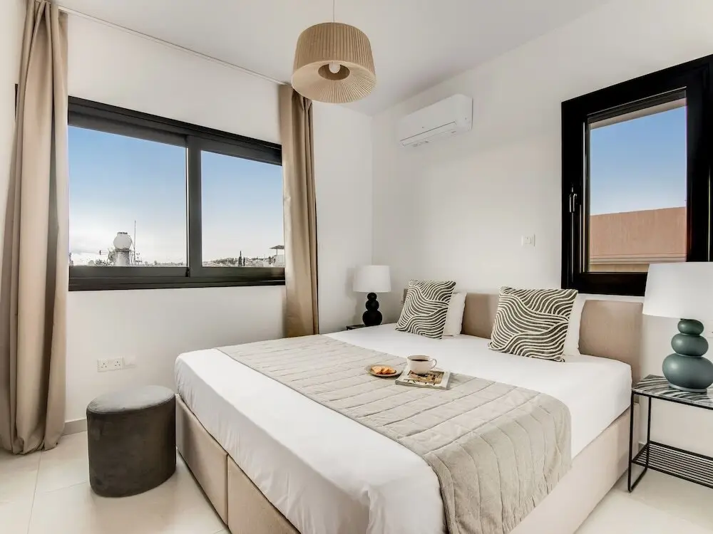 Айос-Атанасиос: Sanders Only - Cute 2-bdr Apt With Balcony