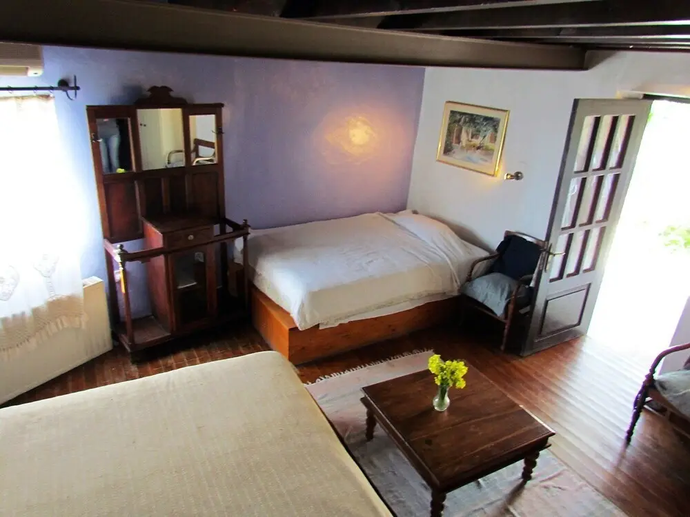 Точни: Mespilo House Tochni