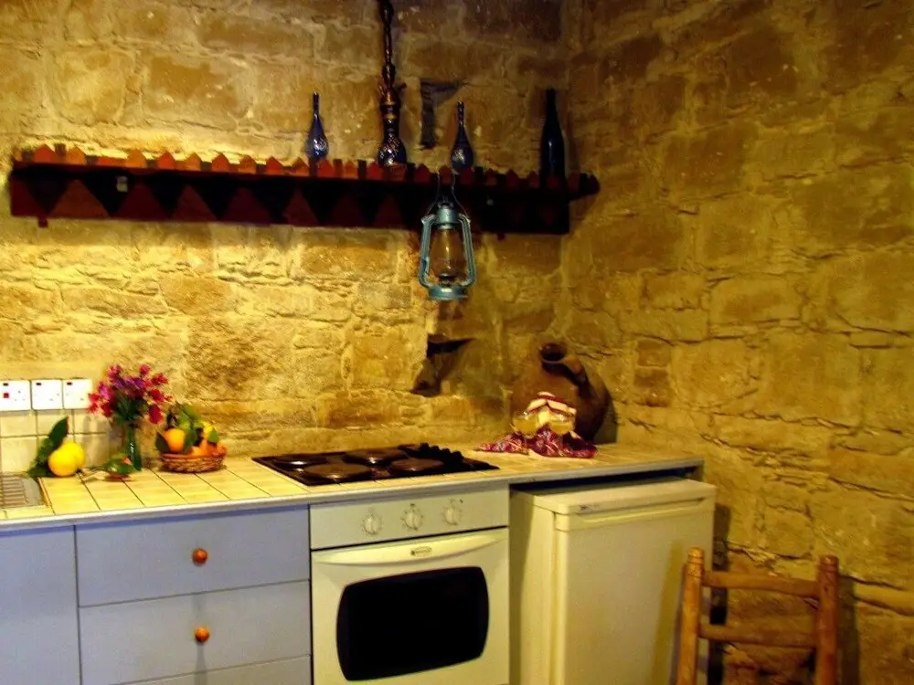 Точни: Myrto House Tochni in Tochni