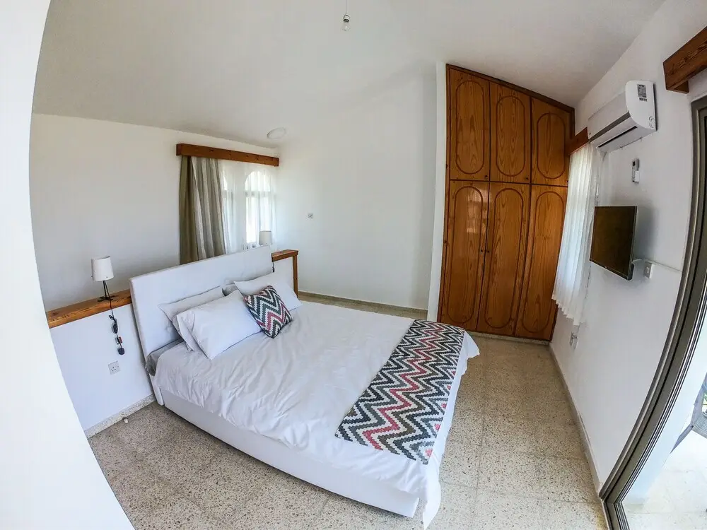Кирения: Templos Homes