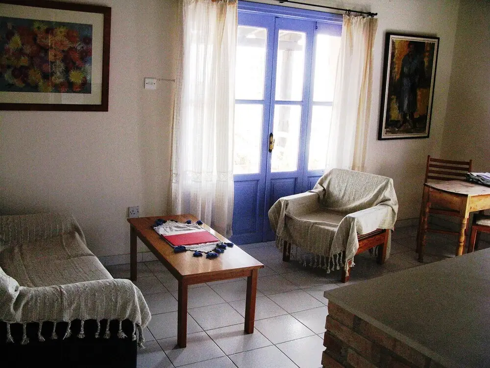 Точни: Danae House Ta Kent