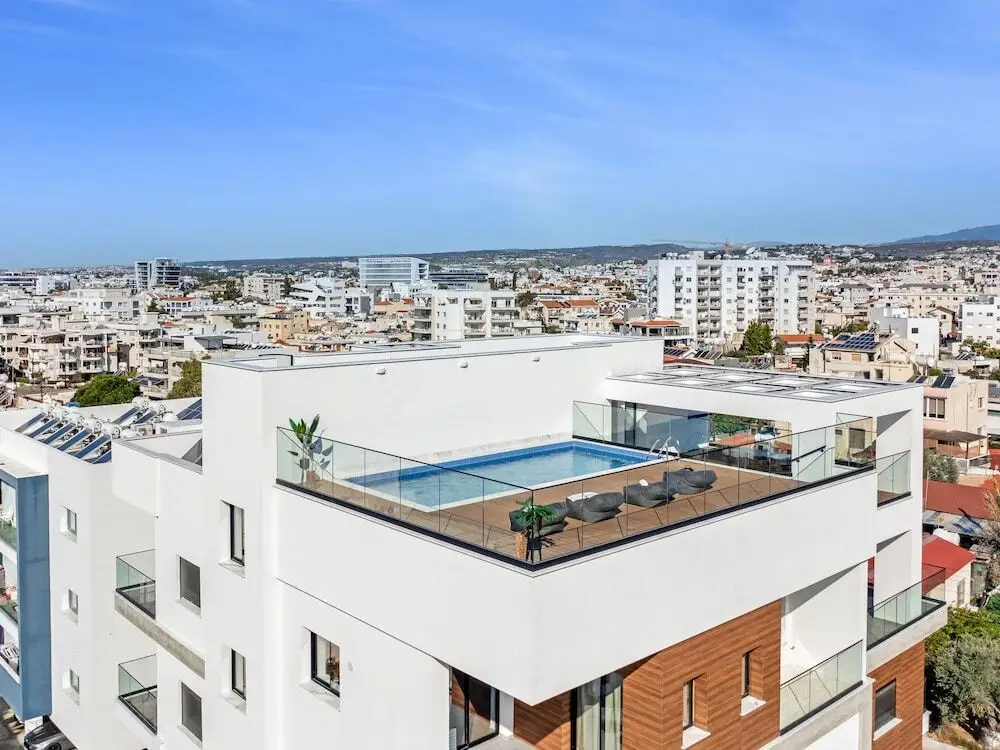 Лимассол: Sanders Crystal 2 - Petite 2-bdr Apt With Shared Rooftop