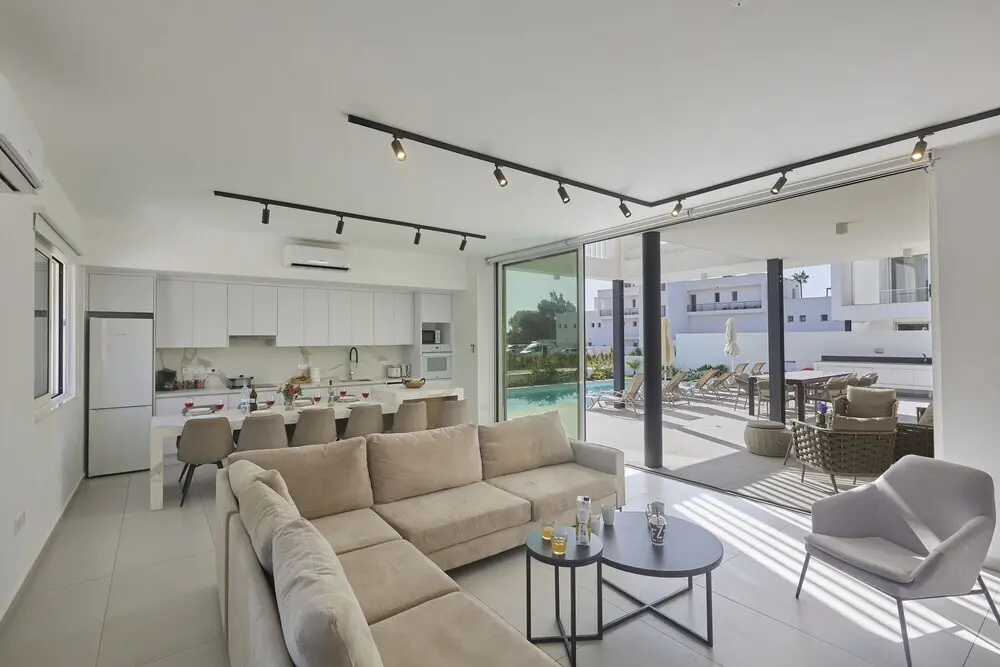 Айя-Напа: New 5 Bedroom Villa With Pool in the Center of Ayia Napa l Kube Villa 4