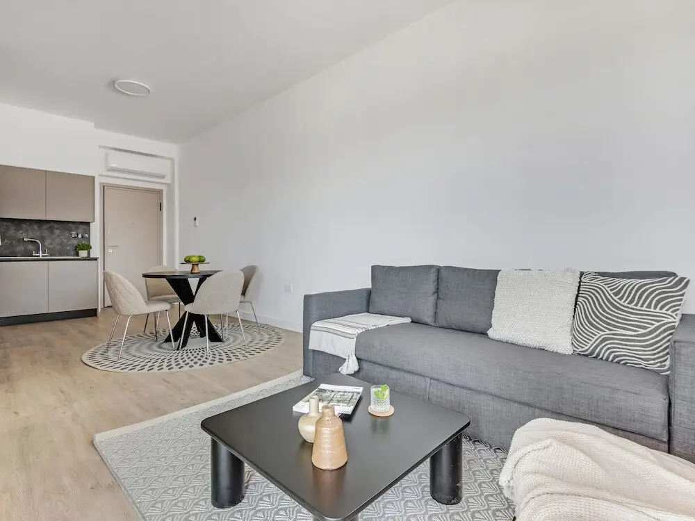 Лимассол: Sanders Crystal 2 - Humble 1-bdr Apt With Shared Rooftop