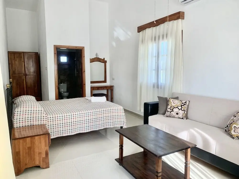 Дипкарпаз: Villa Lembos Hotel