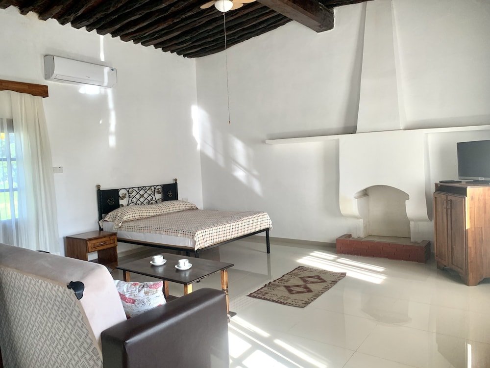 Villa Lembos Hotel — фото 1