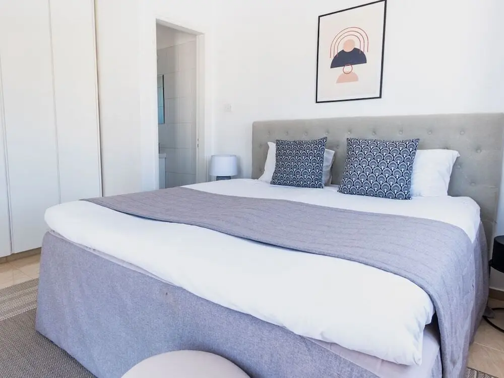 Эрими: Cute 1-bedroom Holiday Apartment With Balcony All Yours