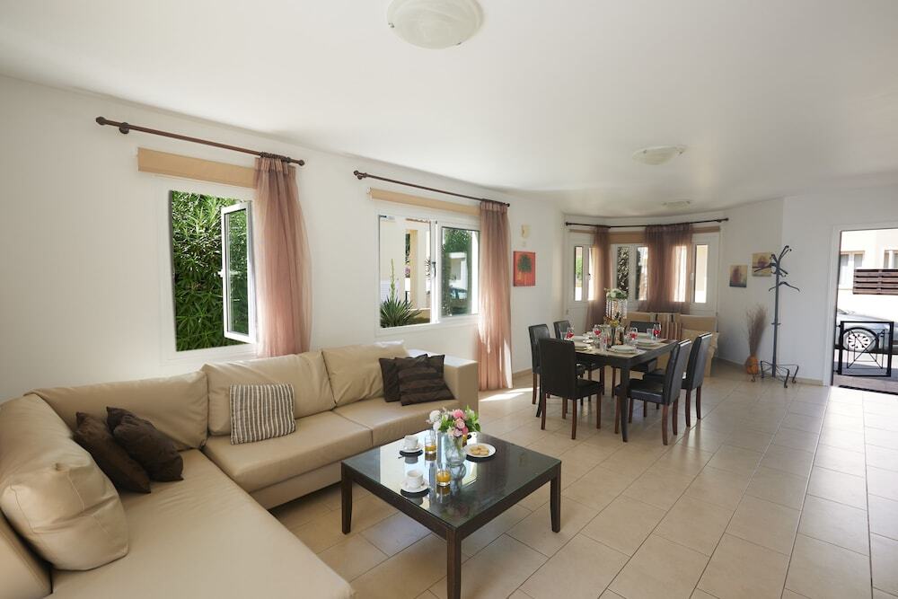 Протарас: Protaras Holiday Villa Cl19