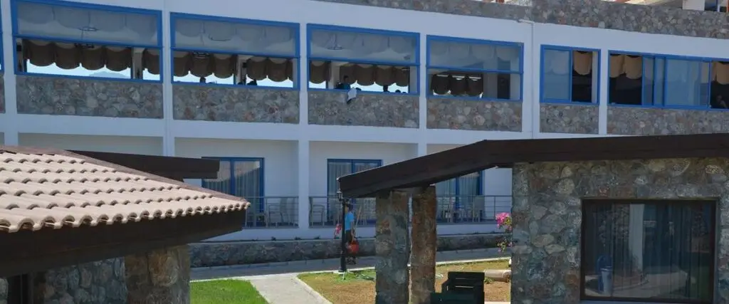 Аканту: Ardic Agaci Holiday Village & Restaurant & Pool & Beach