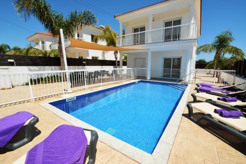 Айя-Напа: Nissi Villa Christa
