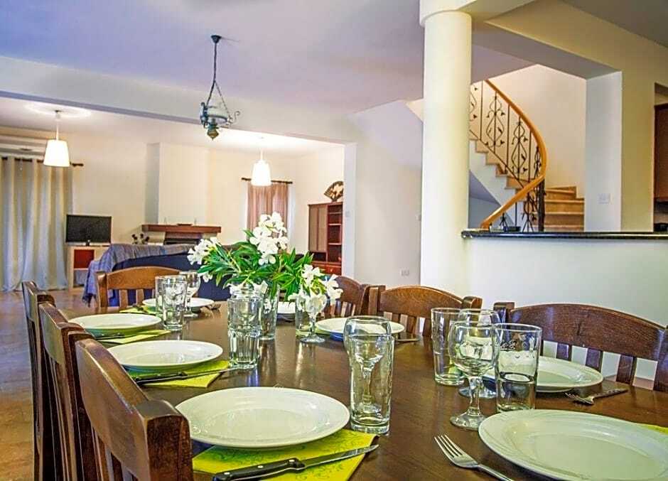 Айя-Напа: Villa Nissi Hills