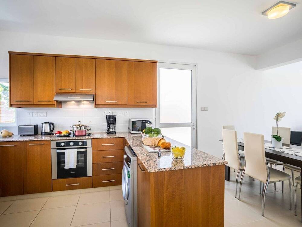Пейя: Villa White Jasmin