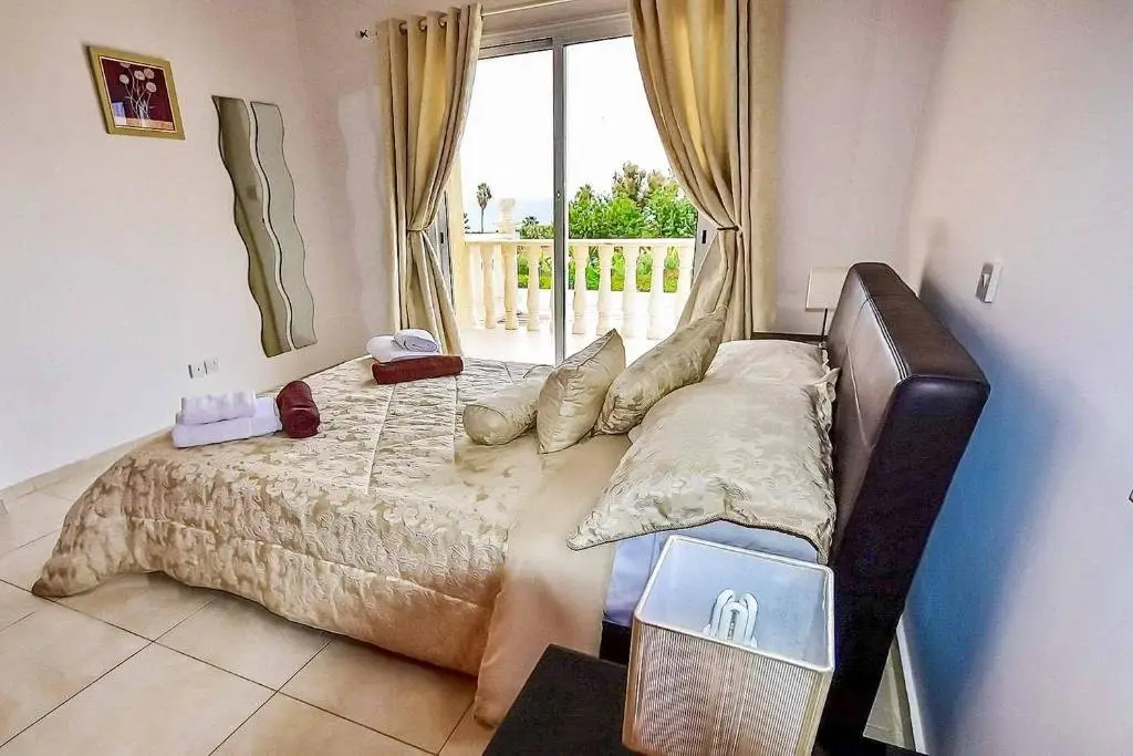 Пейя: Villa Ambrosia