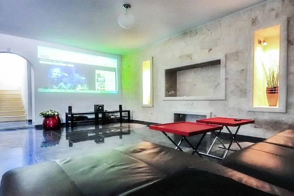 Пейя: Mansion View