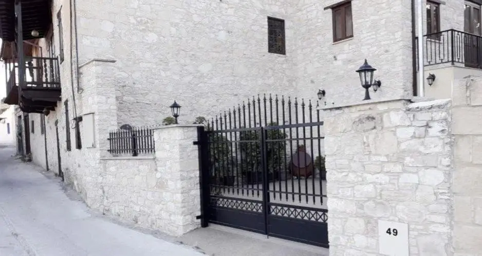 Какопетрия: Omodos Maria's Apartments