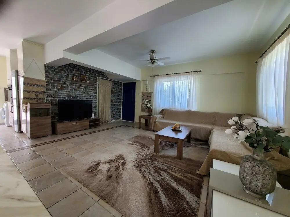 Протарас: Charming 3-bed Villa in Protaras With Heated Pool