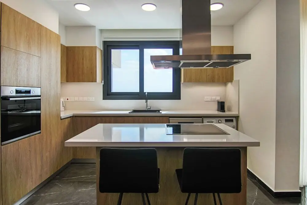 Айос-Атанасиос: Phaedrus Living: City View Anna Residence 102