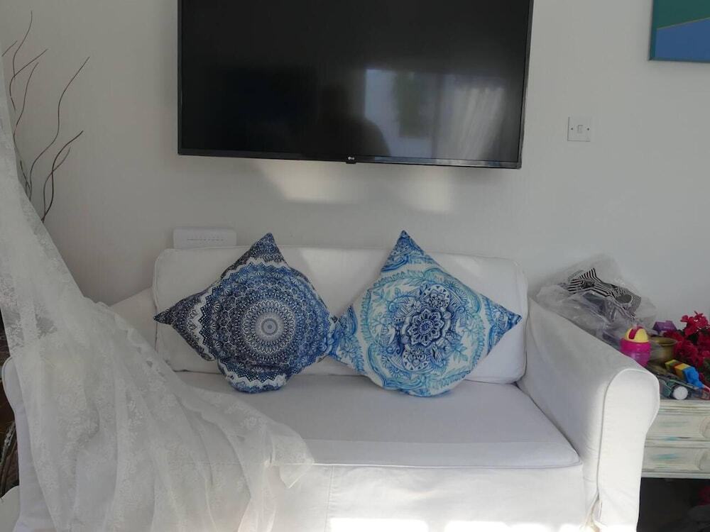 Перволия: Greek Island Style 2 Bedroom Villa With Pool