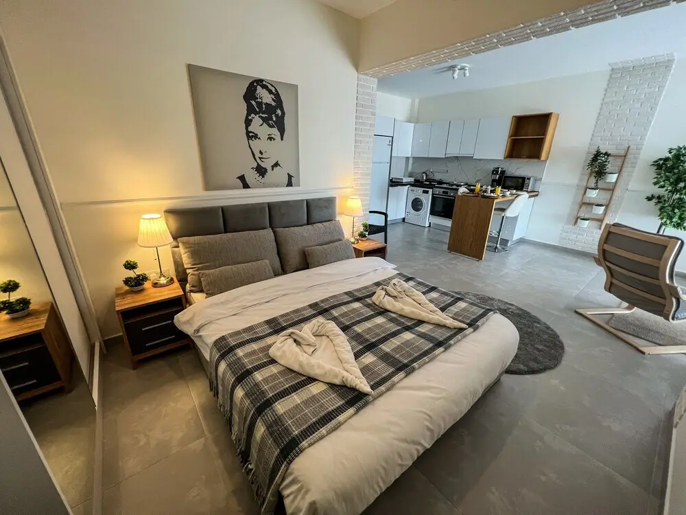 Дипкарпаз: Iona Pool Apartments