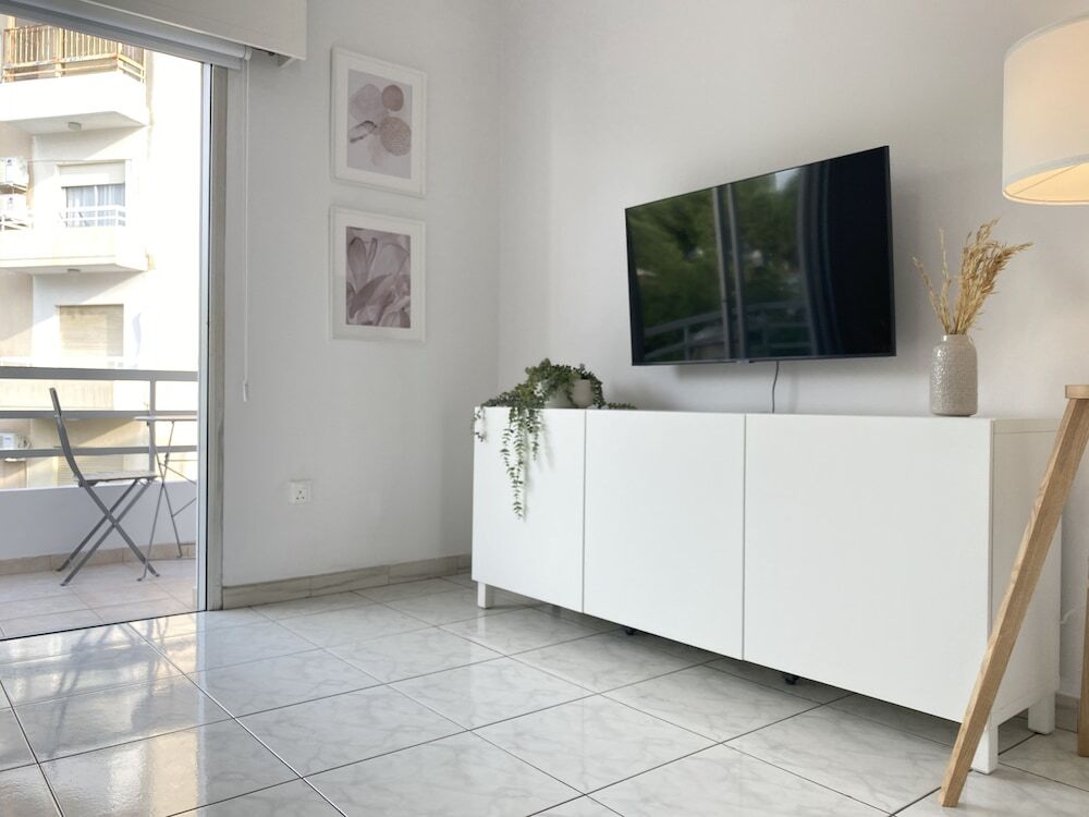 Лимассол: Phaedrus Living Town Flat Stephania 302