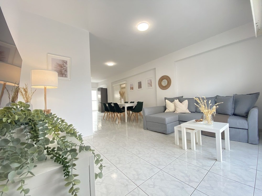 Лимассол: Phaedrus Living Town Flat Stephania 302