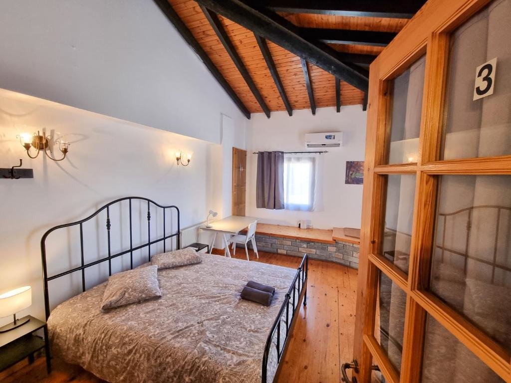 Агиос-Теодорос: Mountains Retreat Rooms & Suites