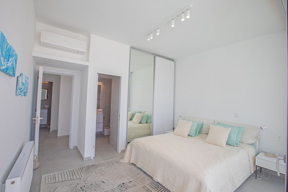Протарас: Protaras Olivine Villa Ol3