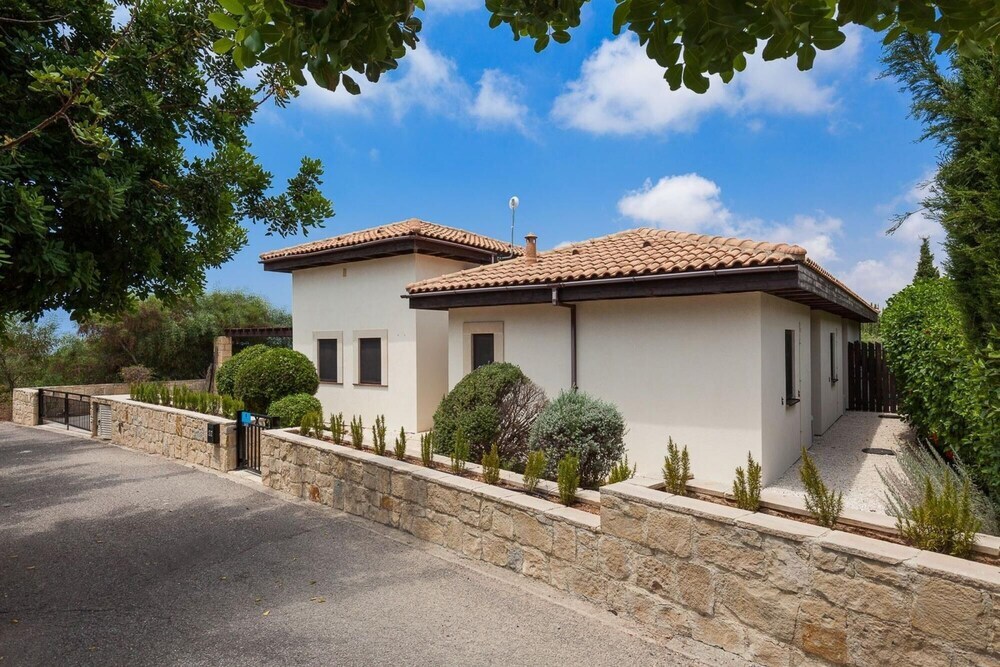 Aphrodite Hills Holiday Residences Superior Villas 3 Bedroom Superior Villa - 0400 — фото 1