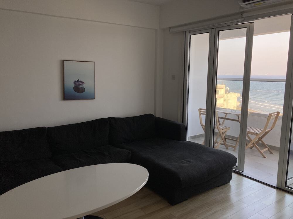 Ларнака: Sunrise SeaView Apartment
