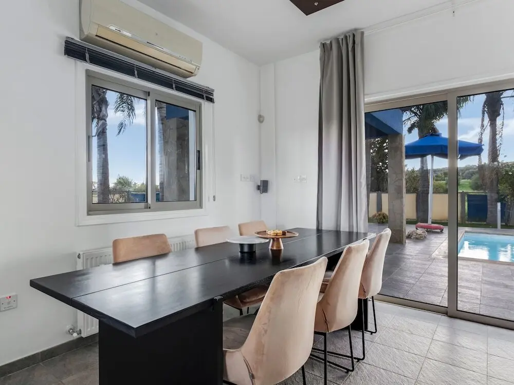 Терсефану: Sanders Governors Beach House - Charming Villa With Sea View