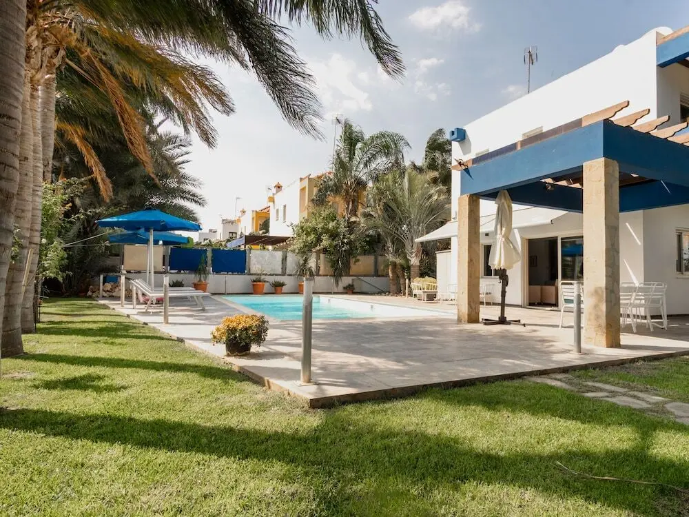 Терсефану: Sanders Governors Beach House - Charming Villa With Sea View