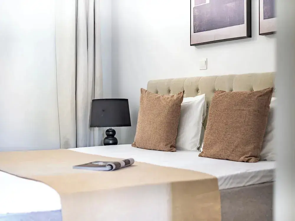 Агиос Тихонас: Sanders River Plaza - Fancy 2-bdr Apt With Balcony
