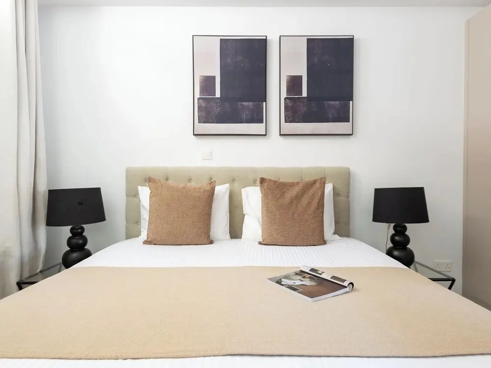 Агиос Тихонас: Sanders River Plaza - Fancy 2-bdr Apt With Balcony