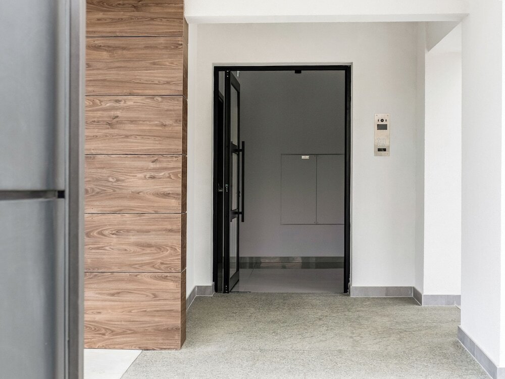 Айос-Атанасиос: Sanders Elgio - Cute 2-bdr Apt With Balcony