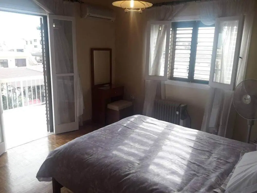 Дромолаксия: Immaculate 4-bed Apartment in Larnaca
