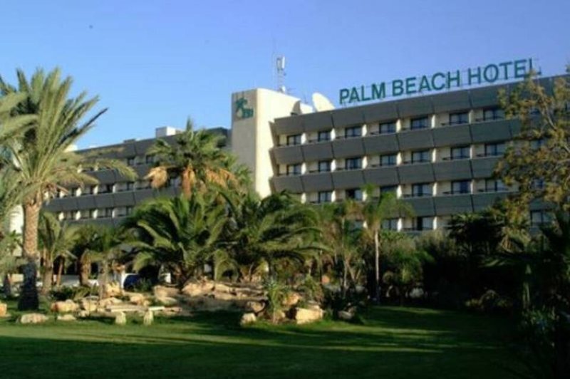Palm Beach Hotel — фото 1