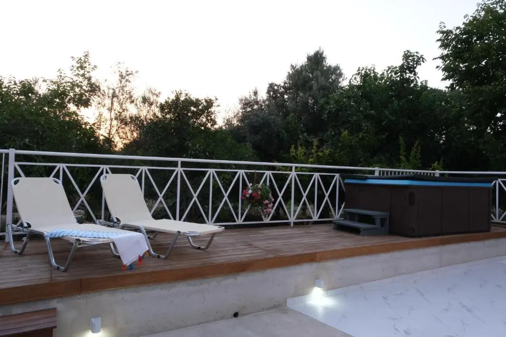 Пафос: Luxury Fani House Next to Harbor area with Jacuzzi