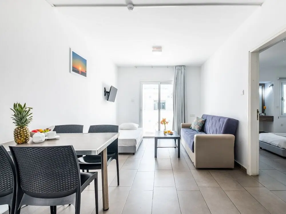 Айя-Напа: Rio Gardens - Sweet 1-bdr Apt w Balcony