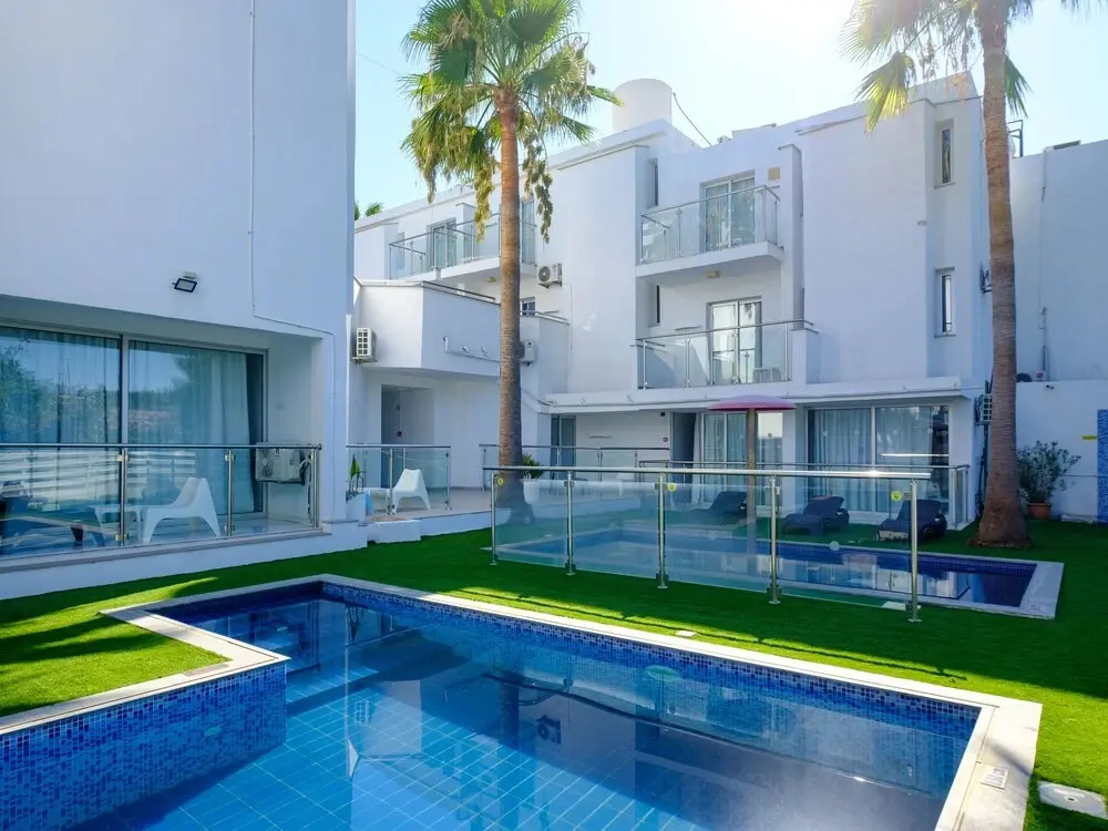 Айя-Напа: Rio Gardens - Inviting 1-bdr Apt w Balcony
