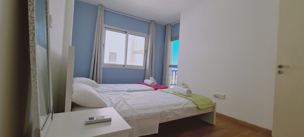 Айя-Напа: Napa Blue Apartment by STAY BnB